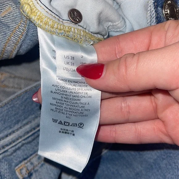 Free People Distressed Blue Jeans - Picture 11 of 11